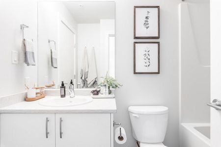 Hub at Pacific Station - Photo 5