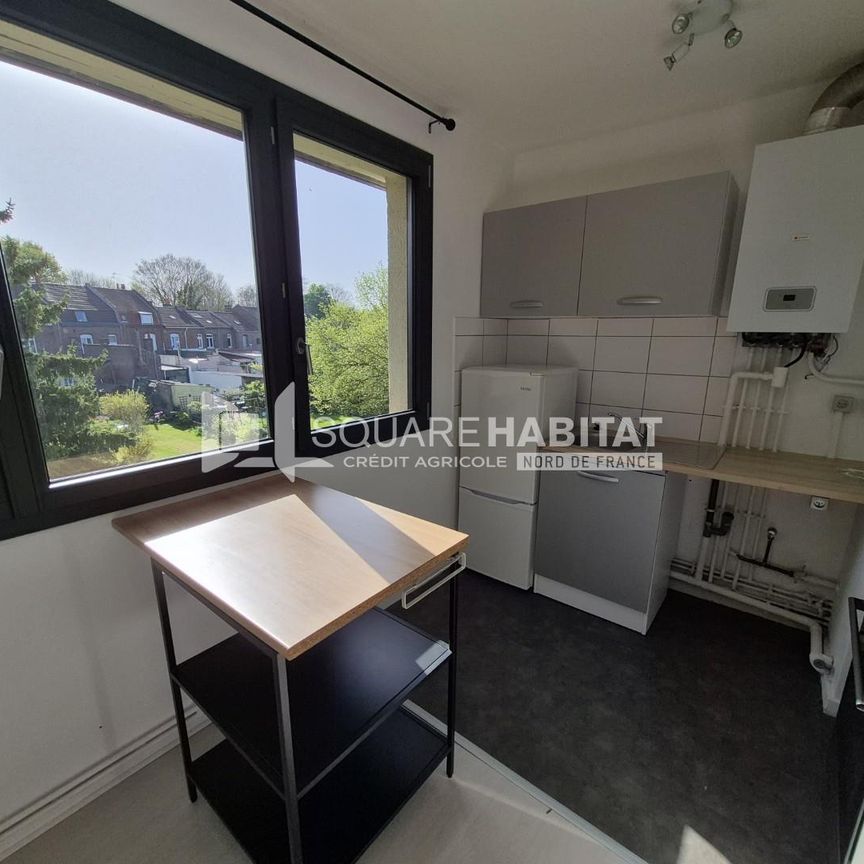 Location Appartement 2 pièces 43m² SECLIN 59113 - Photo 1
