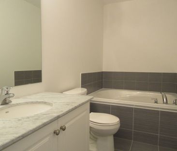 For Lease - 42 Robert Joffre Leet Avenue, Markham, Ontario - Photo 5