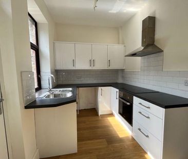 3 bedroom terraced house to rent - Photo 6