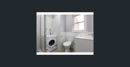 Superb Location - Photo 3