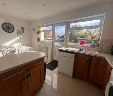 3 bedroom semi-detached house to rent - Photo 6