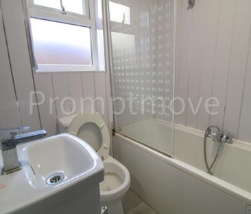 3 bedroom ground floor flat to rent - Photo 6