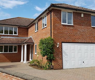 Friars Close, Shrivenham, SN6 - Photo 4