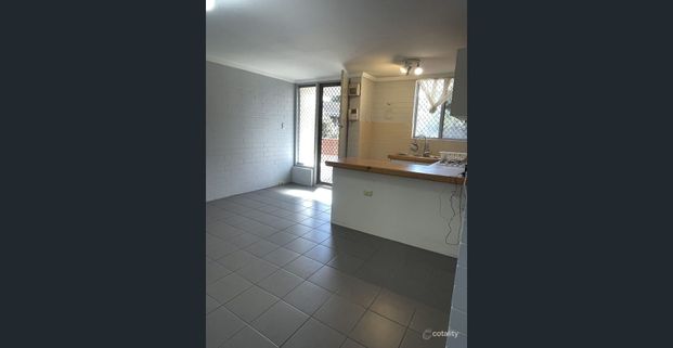 Modern, low-maintenance living in the heart of Wembley - Photo 1