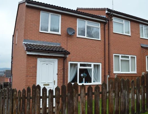 3 bedroom semi-detached house to rent - Photo 1