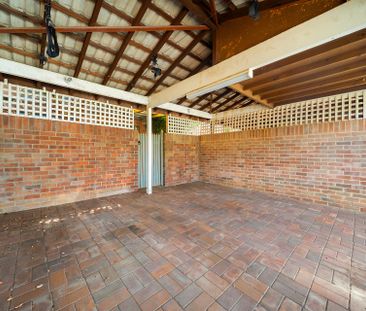 11 Barnet Close, Swinger Hill ACT 2606 - Townhouse For Rent | Domain - Photo 6