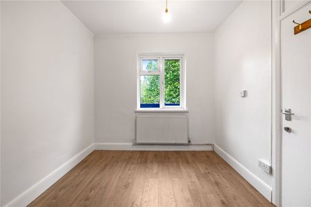 Alexandra Gardens, London, W4 2RY - Photo 4