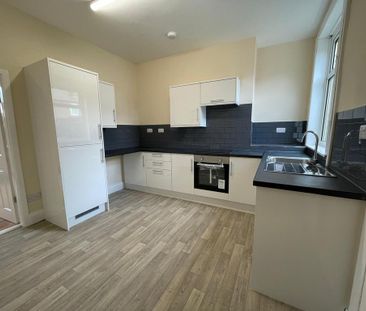 3 bedroom terraced house to rent - Photo 6