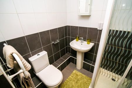 1 bedroom flat to rent - Photo 5