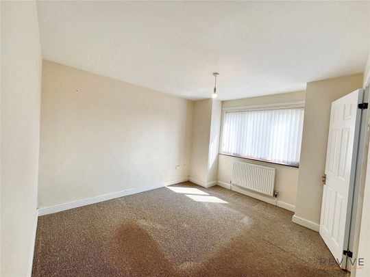 4 Bedroom DetatchedHouse, Moel Famau View Priory Park Riverside Drive - Photo 1