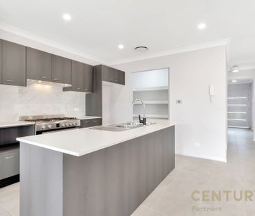 Beautiful Two-Storey Home Offering Comfort and Convenience - Photo 6