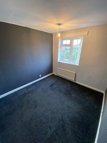 4 Bed Detached House, Whinmoor Court, LS14 - Photo 2