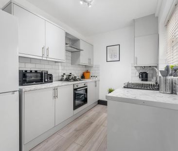 House share to rent - Photo 3