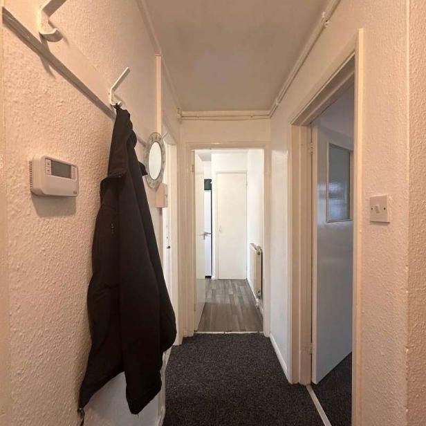 Sultan Road London, E11 - Photo 1