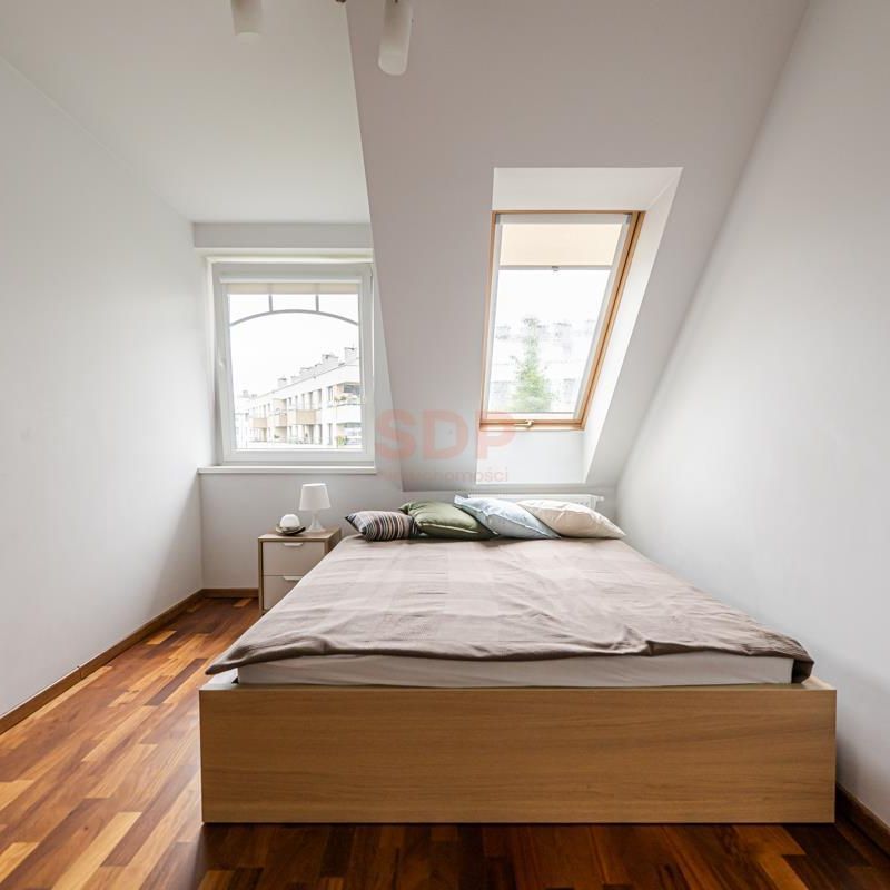 Piękny dom szeregowy na Krzykach 280m działka 485m 8500zł - Фото 1