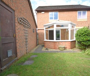 2 bedroom semi detached house to rent, - Photo 2