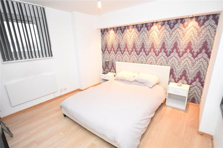 2 bedroom apartment to rent - Photo 4