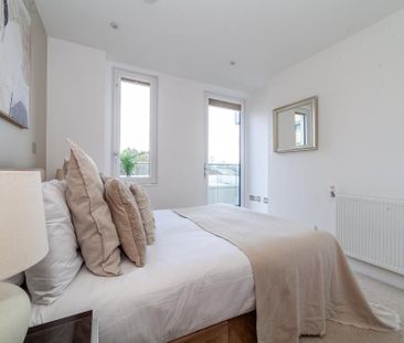 3 bedroom flat to rent - Photo 5