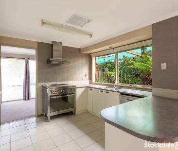 “Modern Comforts with Fantastic Outdoor Living” - Photo 3