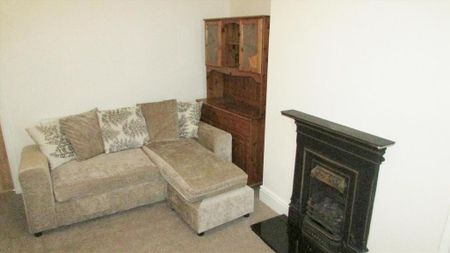 3 bedroom house to rent - Photo 2