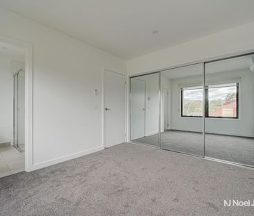 BRAND NEW TOWNHOUSE - Photo 6