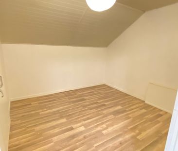Ulricehamnsvägen, Ölsremma - Photo 2