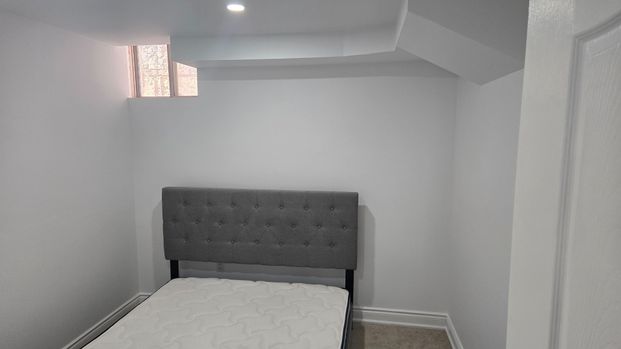 For Lease - 53 Larry Crescent, Haldimand, Ontario - Photo 1