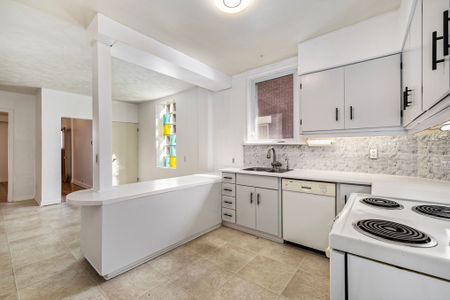 For Lease - 30 Foster Street, West Centre Town, Ontario - Photo 5