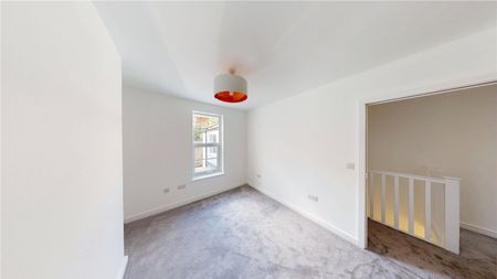 7 Belle Vue Cottages, Clifton Wood, BS8 4TG - Photo 2
