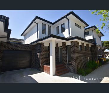3/111 Clow Street, Dandenong, Vic 3175 - Photo 4