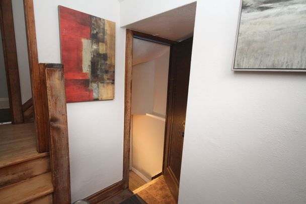 For Lease - 101 Kingsmount Park Road Unit# Lower, Toronto, Ontario - Photo 1