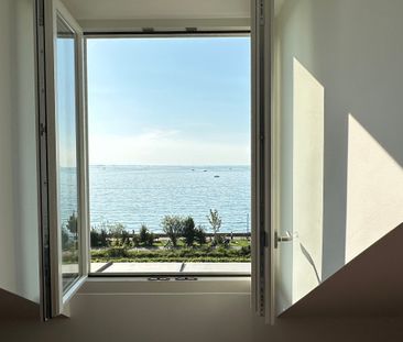 Traumhafte 2-Zimmer-Dachgeschosswohnung in neu renovierter Villa in... - Photo 1