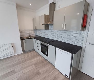 Hamilton Road, Bournemouth - Photo 3