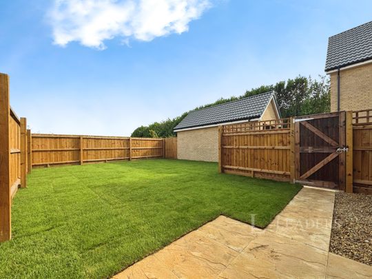 3 bedroom semi-detached to rent Sorrel Crescent, Hethersett, NR9 - Photo 1