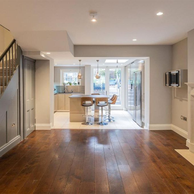 4 bedroom terraced house to rent - Photo 1