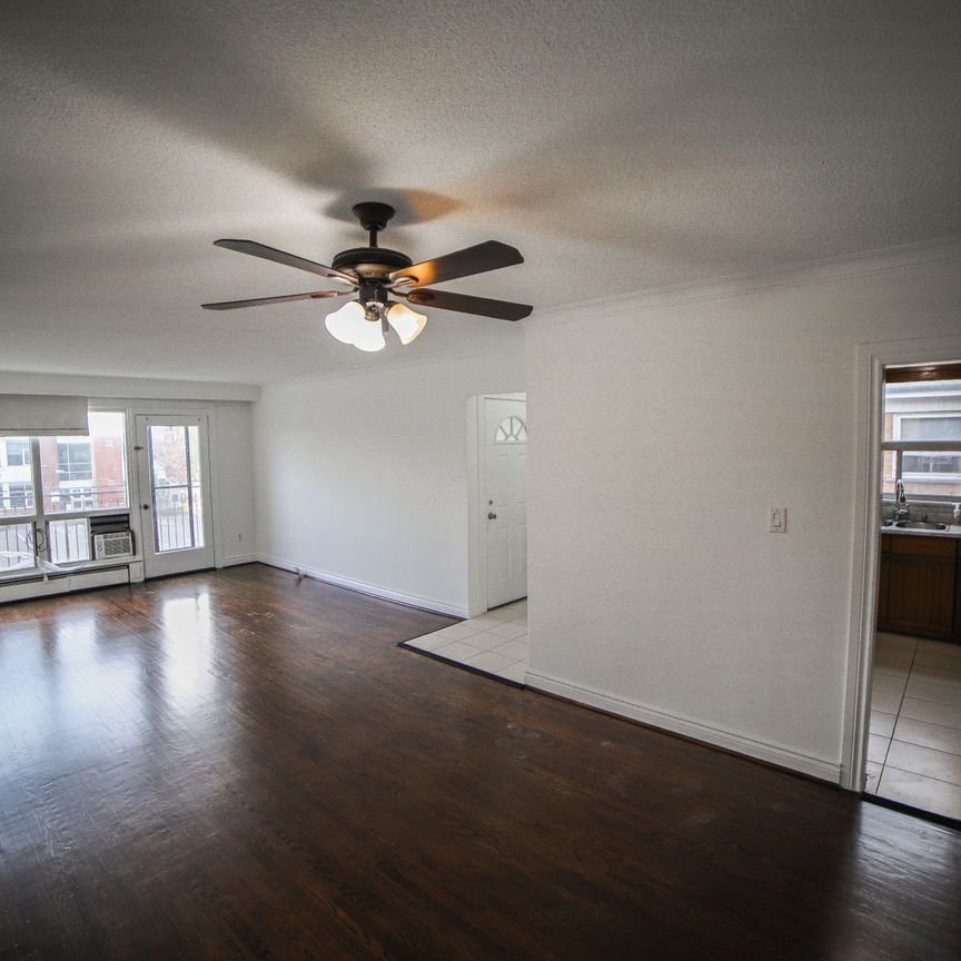 For Lease - 152 Overbrook Place Unit# 2nd Fl, Toronto, Ontario - Photo 1
