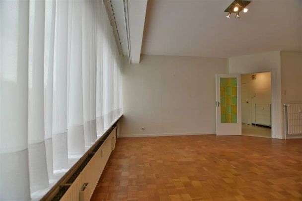 Ruim appartement met uniek zicht op stadspark en Brusselse Poort - Photo 1