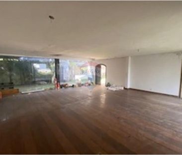 Casa térrea com Piscina e amplo terreno no Jardim dos Estados - Foto 2