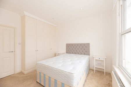 1 Bed Flat, Wandsworth Bridge Road, SW6 - Photo 2