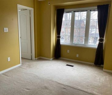For Lease - 97 Gail Parks Crescent, Newmarket, Ontario - Photo 5