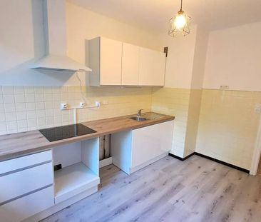 JACOB BELLECOMBETTE - T2 avec balcon et garage - Photo 6