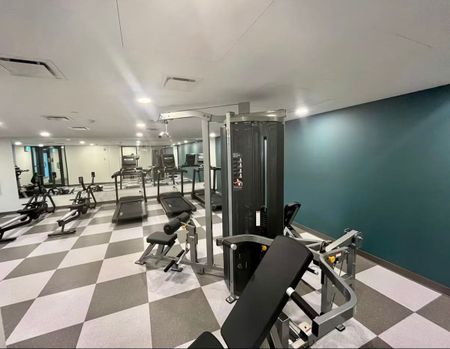 Luxury Penthouse – BERTRAM BUILDING - Photo 4