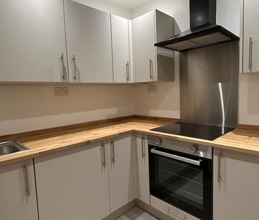 1 Bed Flat, Barlogan Avenue, G52 - Photo 5