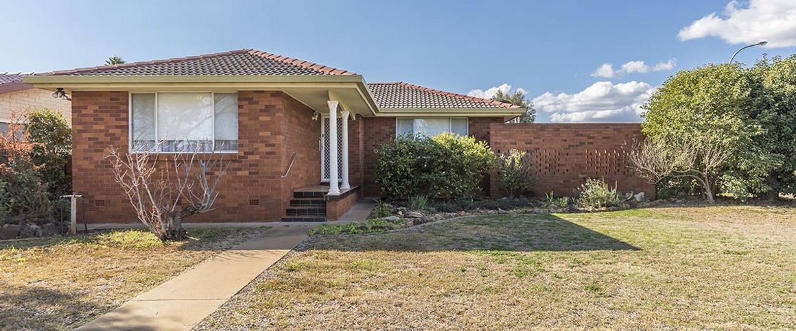 Great Family Location - Photo 1