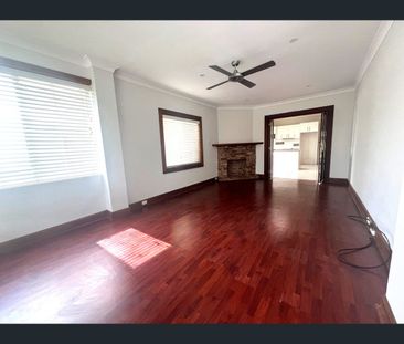 137 Patrick St, Hurstville, NSW 2220 - Photo 3