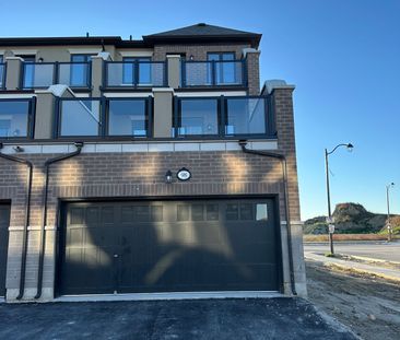 For Lease - 98 Claremont Road, Brampton, Ontario - Photo 5