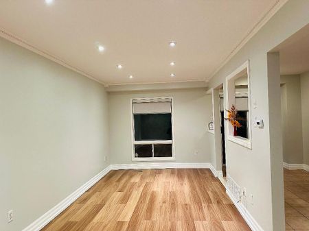 For Lease - 2955 Thomas Street Unit# 32, Mississauga, Ontario - Photo 2