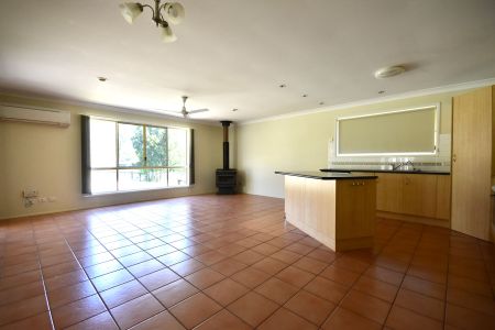 Welcome to 14 Rodeo Drive, North Casino - Photo 4