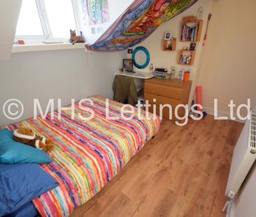 6 Bedroom Mid Terraced House for rent in Hartley Grove - Photo 3